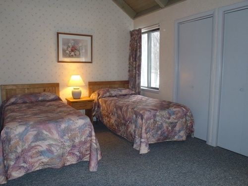 Eagle Village Hotel Bushkill